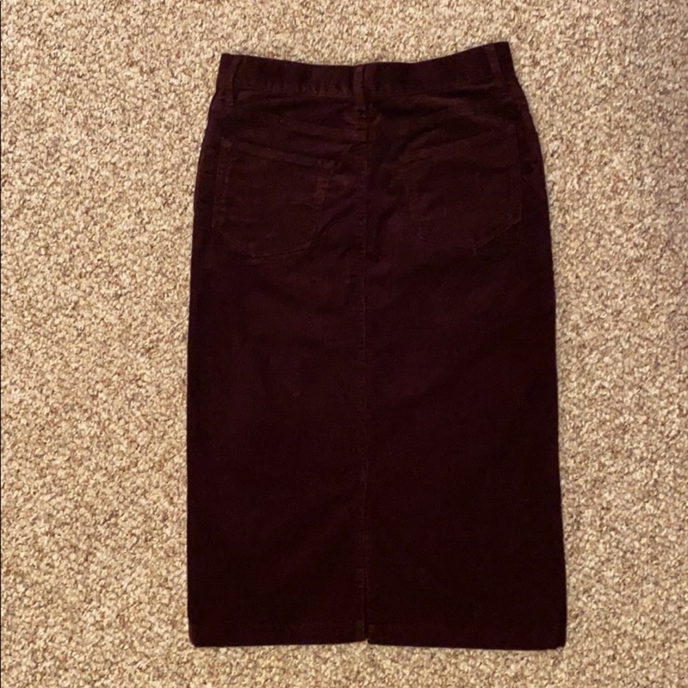 Corduroy mid length, fitted skirt - Picture 2 of 2